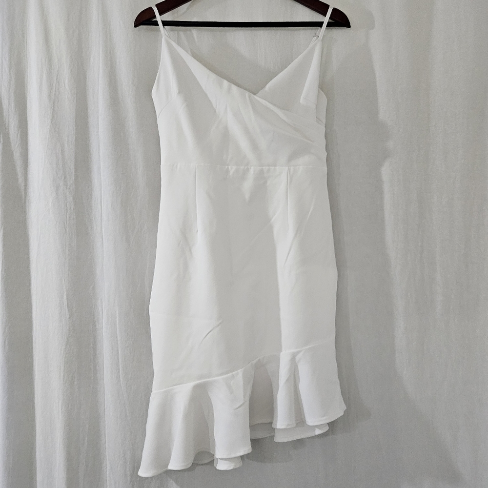 a. peach V-Neck Asymmetrical Midi Dress in White Women’s Size L